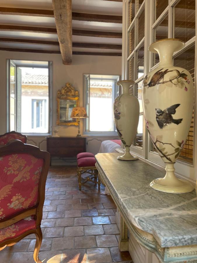 Gite De L'Antiquaire Au Coeur De La Citadelle Blaye Exteriér fotografie